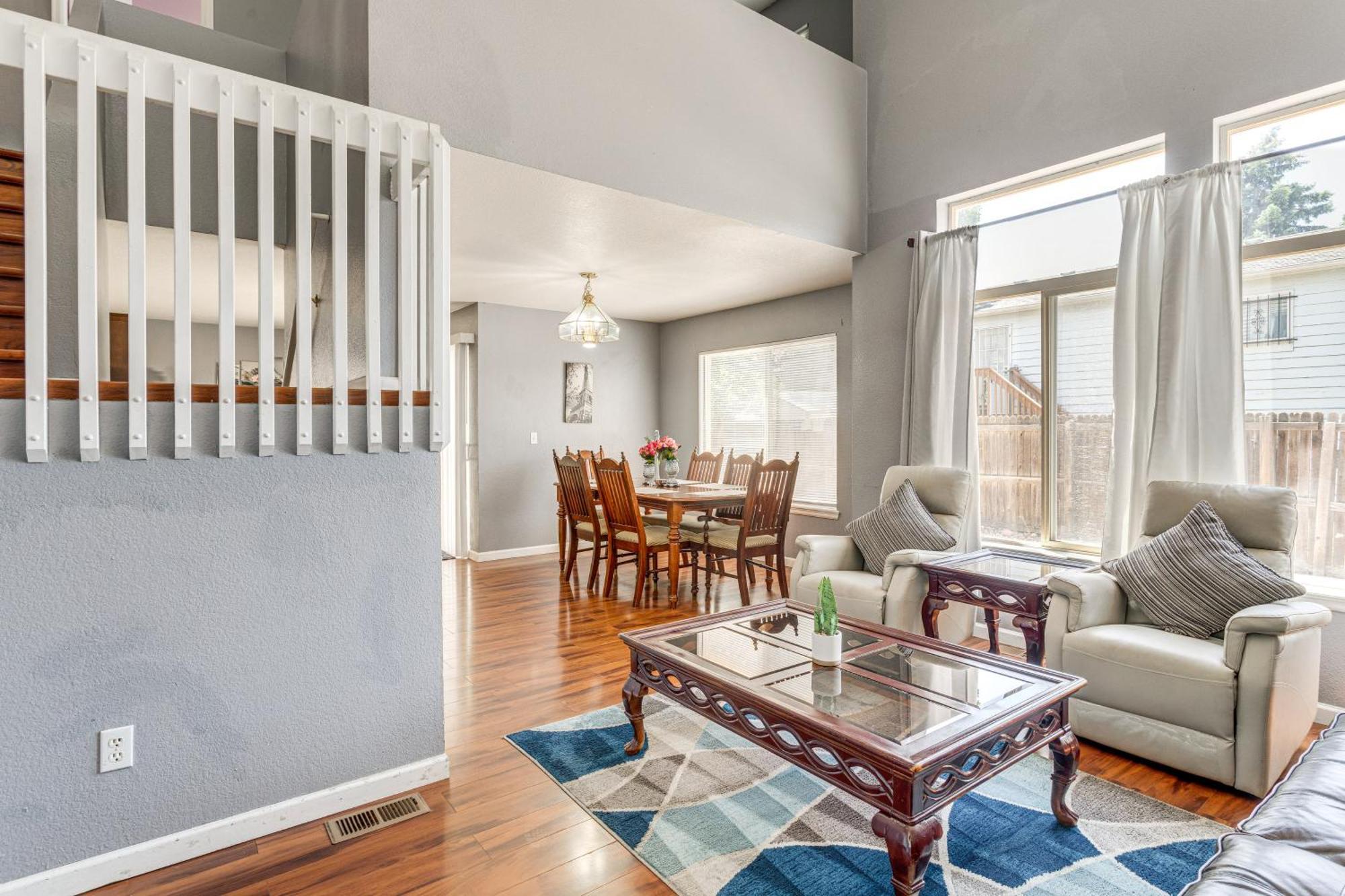 Convenient With Backyard, Patio Casa vacanze *